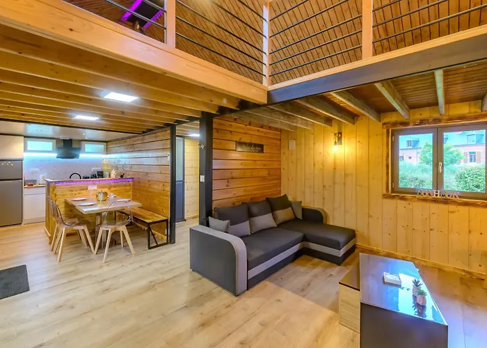 صورة Reves Au Chalet - Maisonnette Floyon