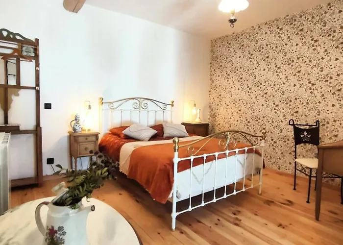 Chambre D'Hotes La Clef Des Champs - La Source De Nos Racines - Corps De Ferme Au Coeur Du Parc Naturel De L'Avesnois Beaufort  foto