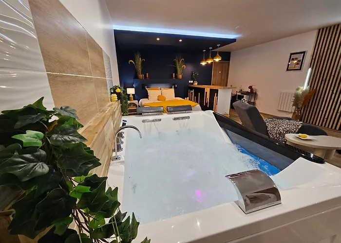 Escale Dans Un Cocon Spa Privatif & Design, Petit Dejeuner Compris Bassee photo