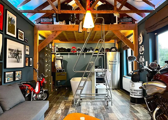 Le Garage - Logement Insolite A 2 Pas De Lille Comines照片