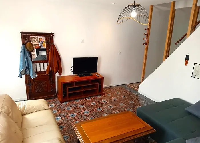 Belle Maison Independante De Deux Chambres Hautmont照片