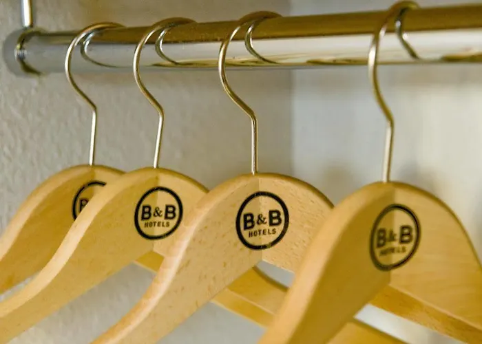 B&B Hotel Lens Musee Du Louvre リエヴァンの写真